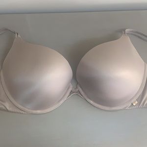 GENTLY USED VS VERY SEXY PUSH-UP 38C PADDED